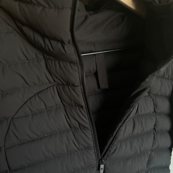 Lululemon Pack It Down Jacket (Third Release) - Picture 7 of 11